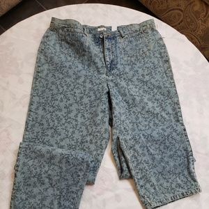 Liz Claiborne Lizwear Jeans Tabitha Blue Size 16